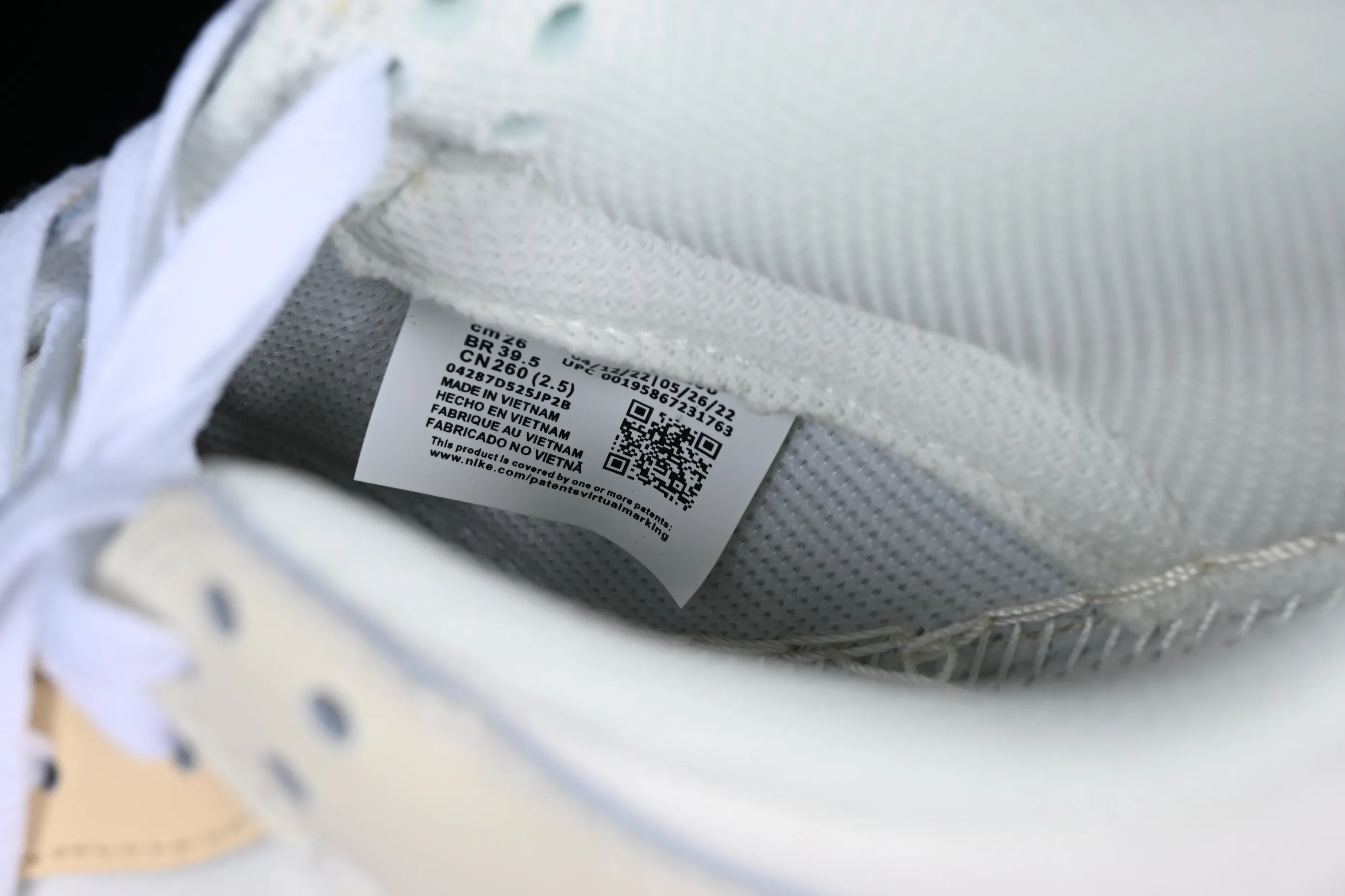 All Categories Nk SB Dunk Series Nk SB Dunk Low Low-top sneakers Cost-effective version Nk Dunk Low "If Lost Return To" Mixed stitching SB low-top sports and leisure sneakers FJ5475-100
